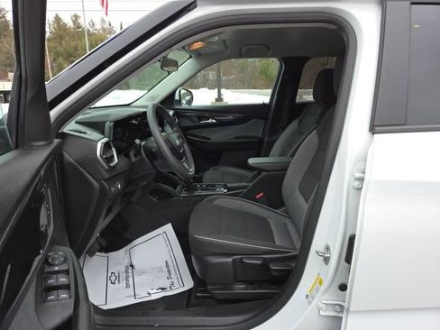 Used 2025 Chevrolet TrailBlazer LT image 25