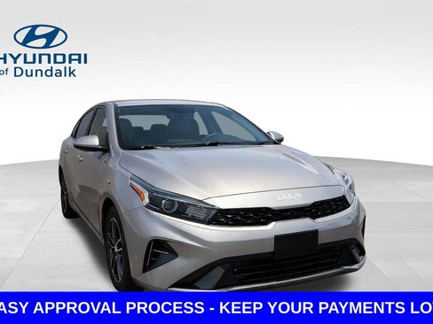 Used 2023 Kia Forte LXS FWD image 3