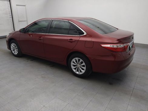 Used 2017 Toyota Camry LE image 3