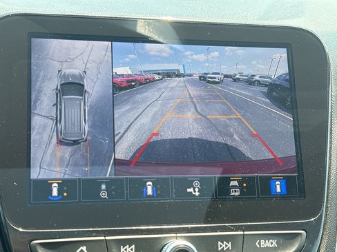 Certified 2024 Chevrolet Equinox Premier FWD image 19