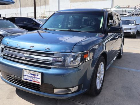 Used 2018 Ford Flex SEL w/ Equipment Group 202A AWD/4WD image 3