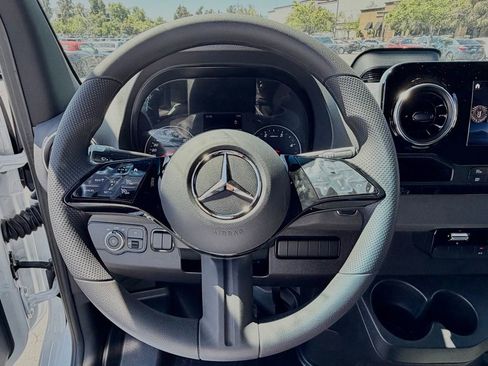 New 2026 Mercedes-Benz Sprinter 2500 image 23