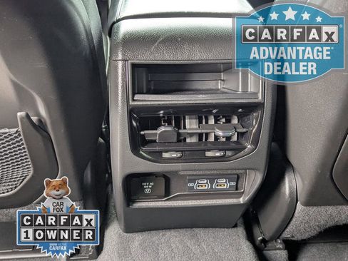Used 2024 Jeep Grand Cherokee Altitude AWD/4WD image 17