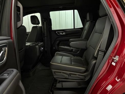 Used 2023 GMC Yukon SLT w/ SLT Premium Package AWD/4WD image 25