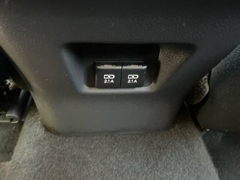 Used 2019 Toyota RAV4 XLE AWD/4WD image 21