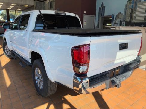 Used 2019 Toyota Tacoma SR5 image 6