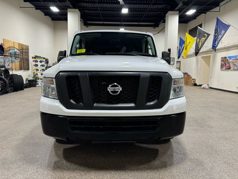 Used 2018 Nissan NV 3500 S RWD image 2