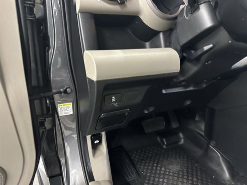 Used 2011 Honda Element EX image 36