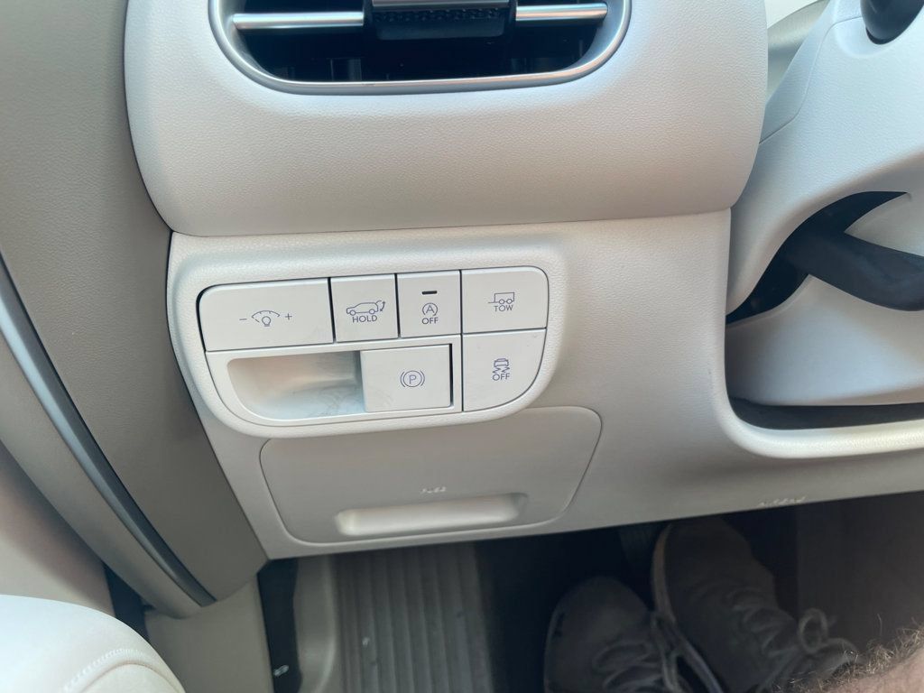 Used 2026 Hyundai Palisade SEL FWD image 17