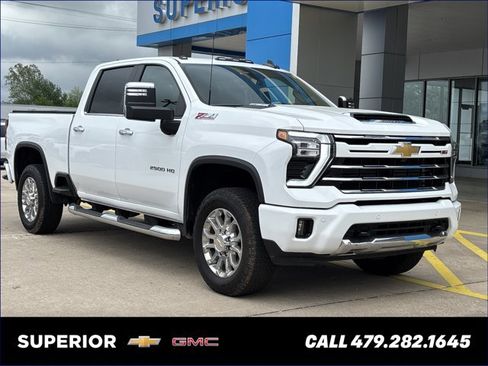 Used 2025 Chevrolet Silverado 2500 LT w/ Z71 Chrome Sport Edition AWD/4WD image 1