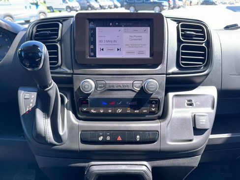New 2026 RAM ProMaster 1500 w/ Crew Van Package FWD image 25