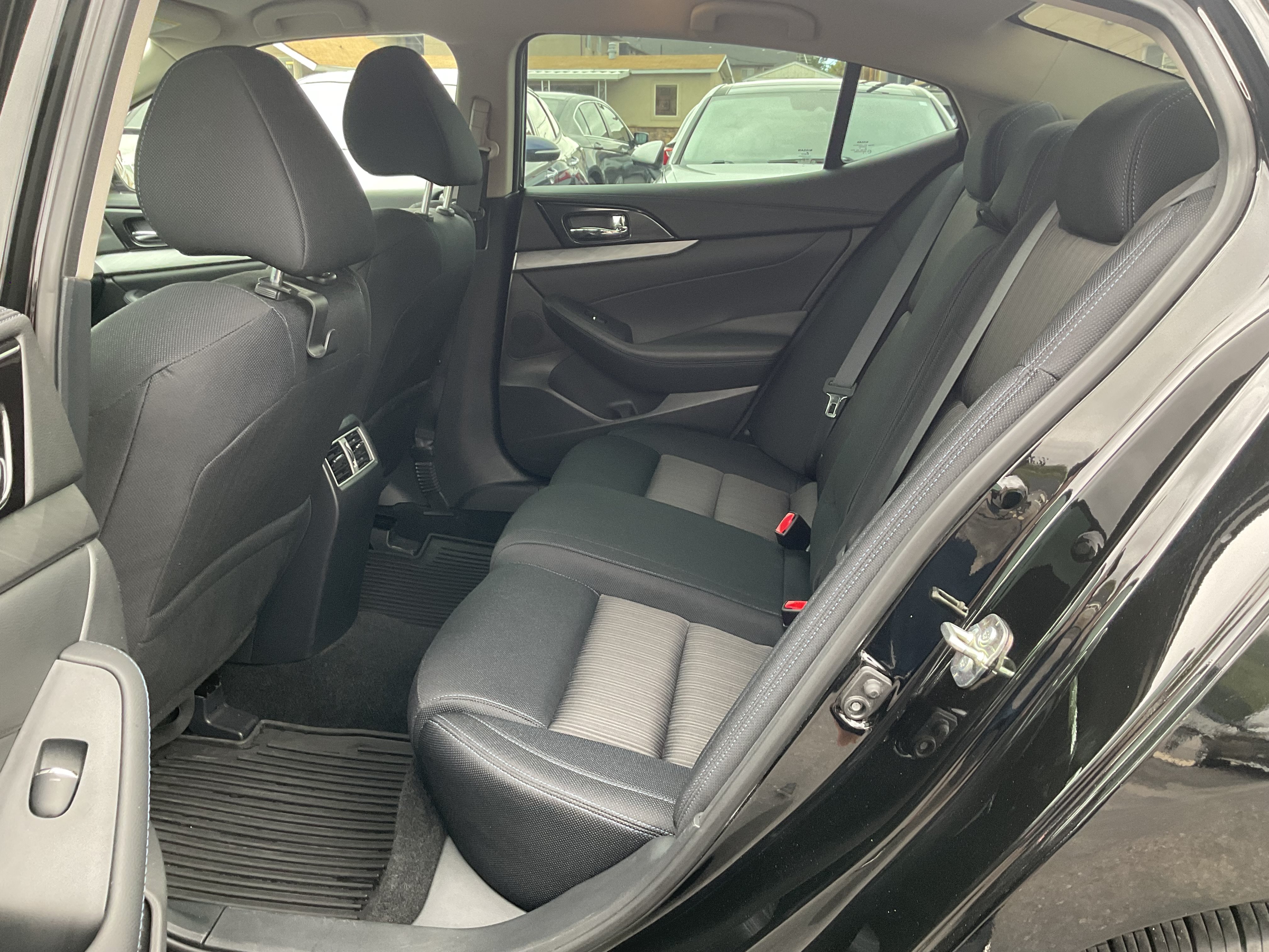 Used 2018 Nissan Maxima 3.5 S FWD image 9