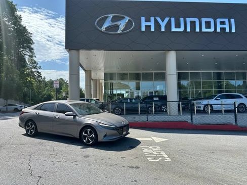 Used 2023 Hyundai Elantra Limited FWD image 1