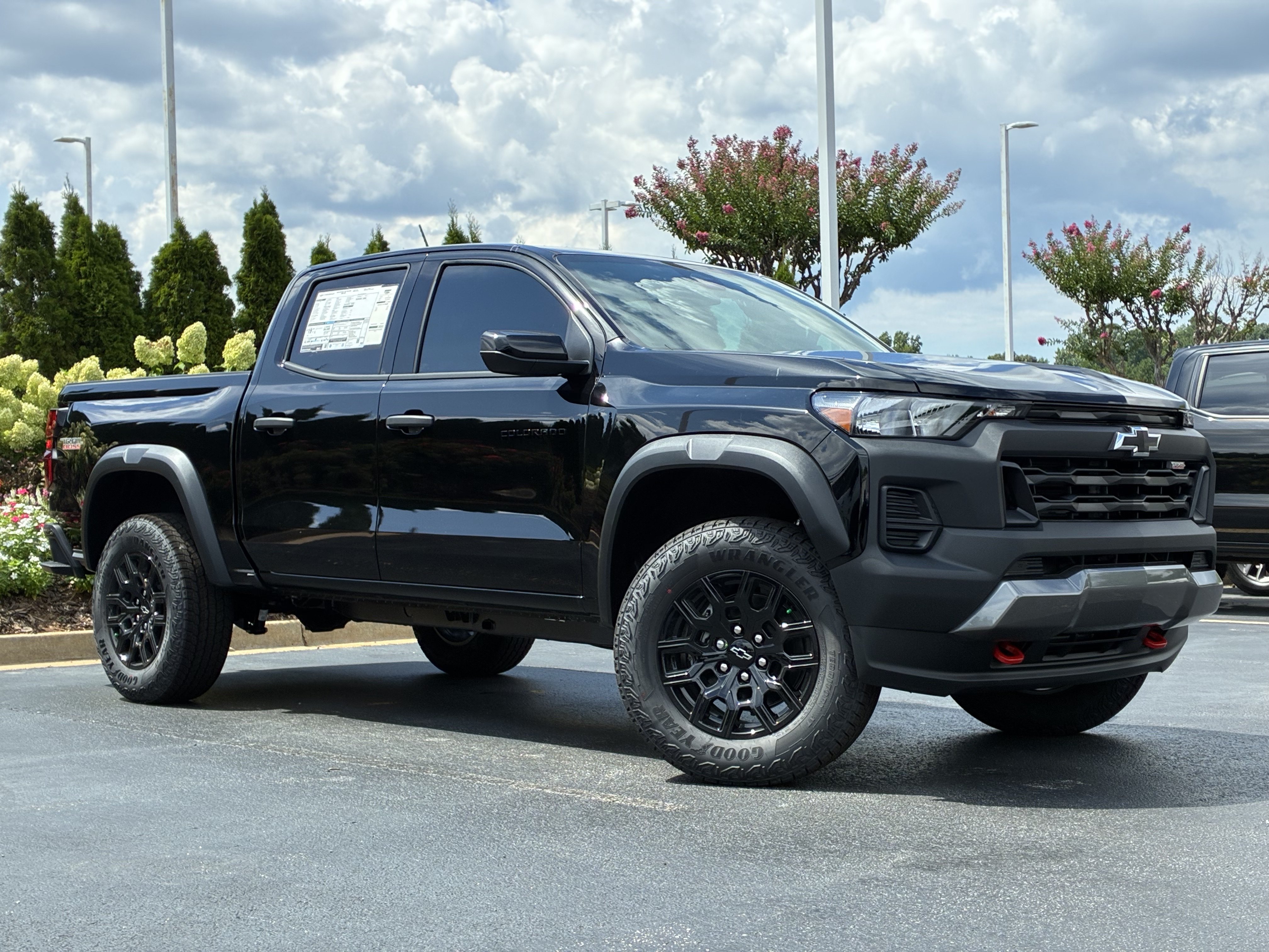 New 2026 Chevrolet Colorado Trail Boss AWD/4WD image 2