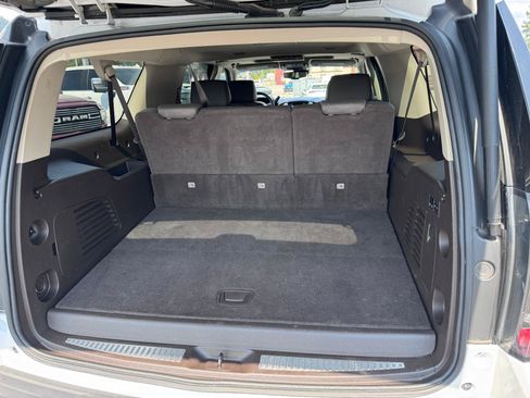 Used 2019 GMC Yukon XL Denali w/ Denali Ultimate Package AWD/4WD image 18