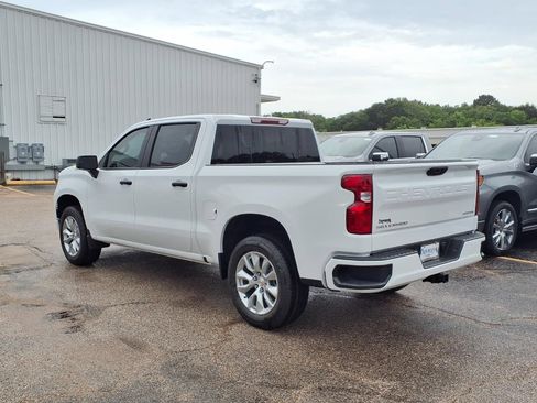 New 2026 Chevrolet Silverado 1500 Custom RWD image 3