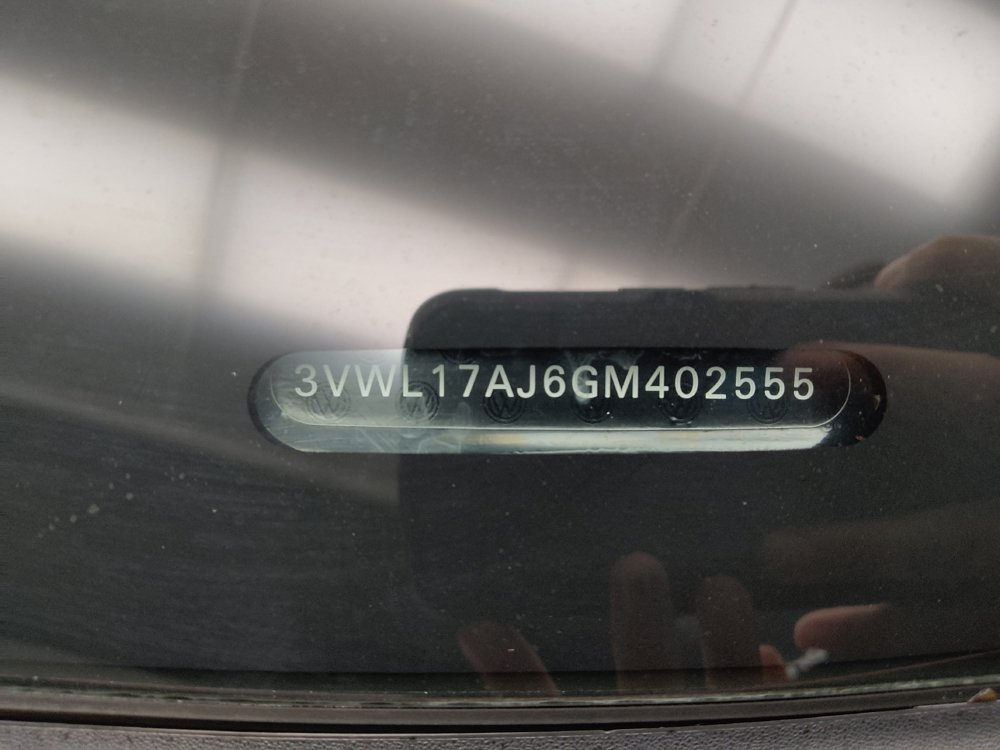 Used 2016 Volkswagen Jetta SEL FWD image 33