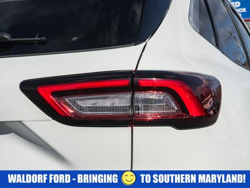 Certified 2023 Ford Escape Active image 6