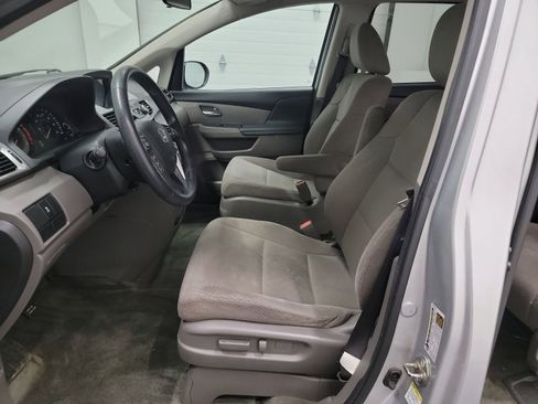 Used 2015 Honda Odyssey LX image 12