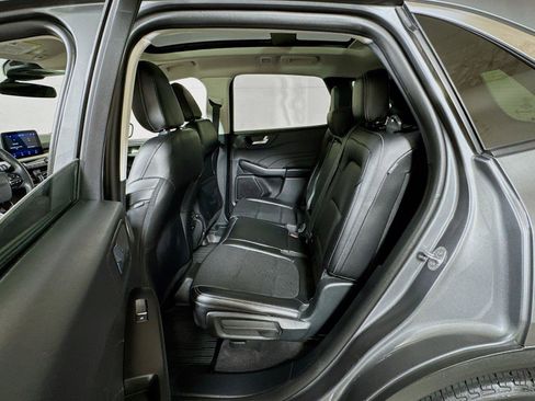 Used 2022 Ford Escape SEL w/ Technology Package AWD/4WD image 22