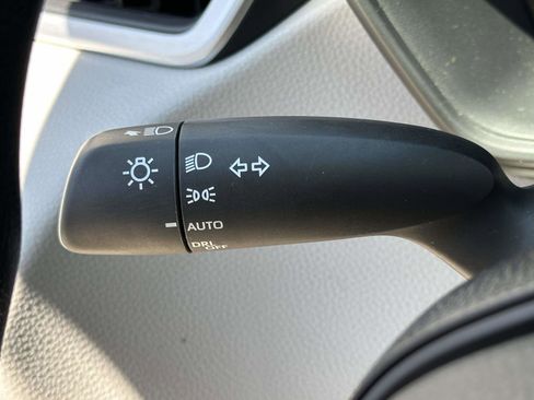 Used 2024 Toyota Corolla LE FWD image 23