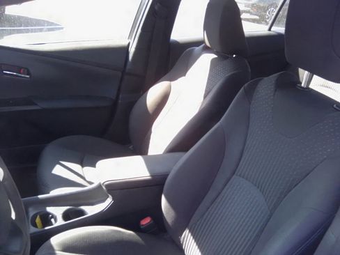 Used 2016 Toyota Prius Two image 12