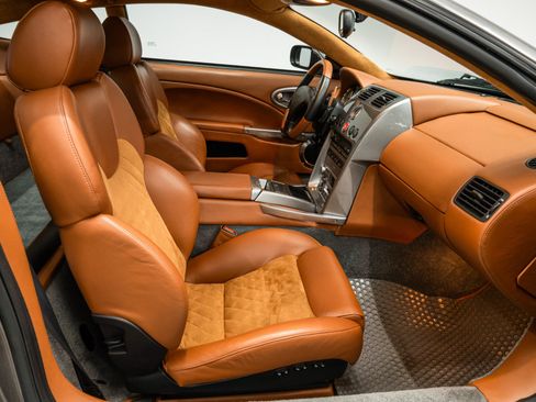 Used 2003 Aston Martin Vanquish RWD image 32
