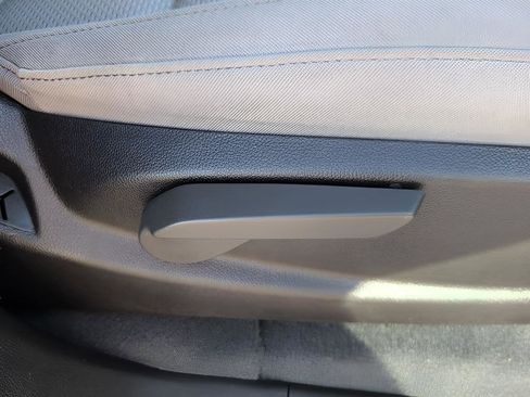 Used 2022 Chevrolet Colorado W/T w/ Custom Special Edition image 34