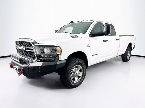 Used 2022 RAM 3500 Tradesman image 3