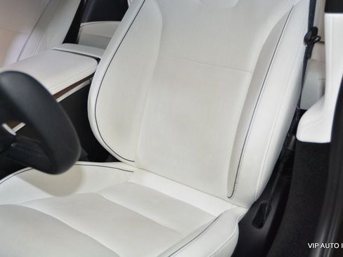 Used 2022 Tesla Model S Plaid AWD/4WD image 14