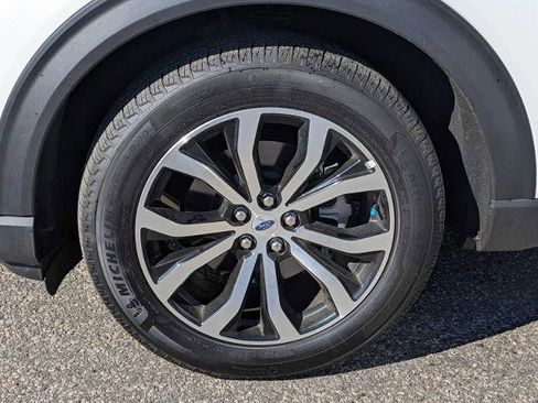 Certified 2025 Ford Explorer ST-Line AWD/4WD image 12