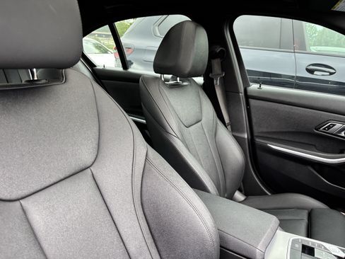 Used 2020 BMW 330i Sedan w/ Convenience Package RWD image 34
