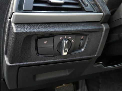 Used 2017 BMW 230i Convertible image 17