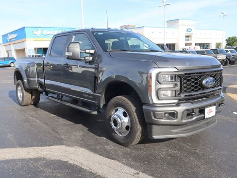 New 2026 Ford F350 XL w/ STX Appearance Package AWD/4WD image 1