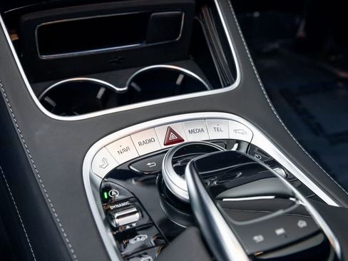 Used 2020 Mercedes-Benz Maybach S 560 4MATIC image 40