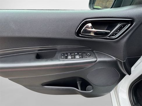 Certified 2024 Dodge Durango GT image 28