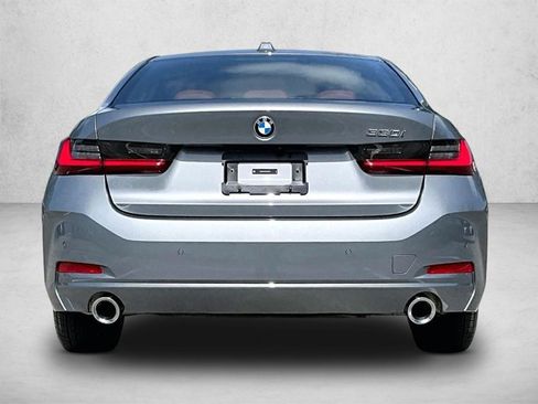 Used 2024 BMW 330i Sedan w/ Convenience Package RWD image 4