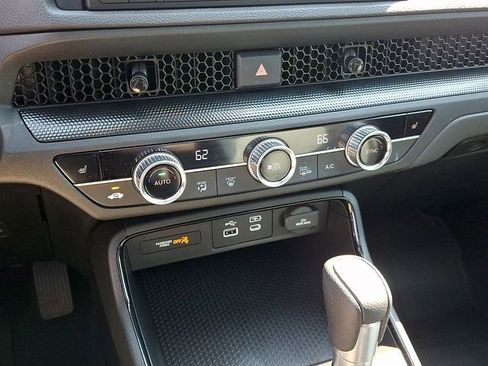 Used 2024 Honda CR-V EX image 16