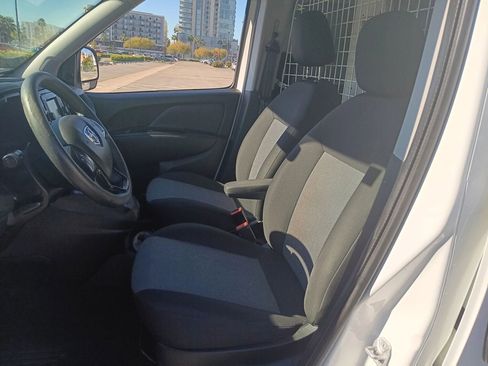 Used 2020 RAM ProMaster City Tradesman image 14