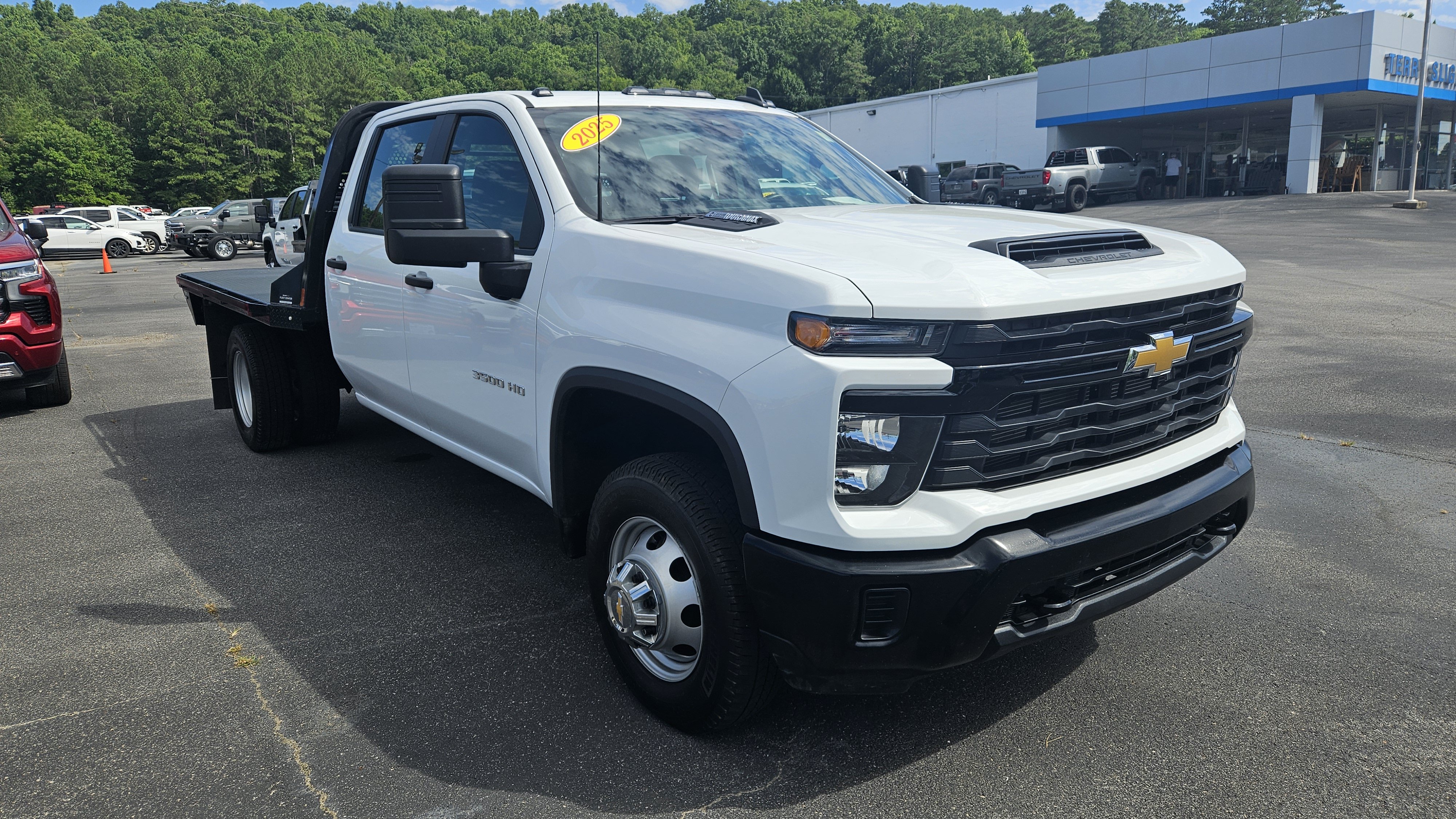 Used 2025 Chevrolet Silverado 3500 W/T AWD/4WD image 4