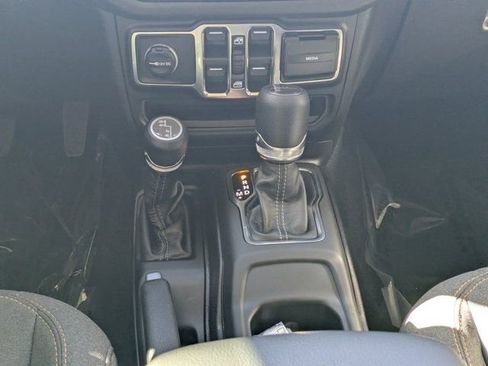 New 2026 Jeep Gladiator Sport image 17