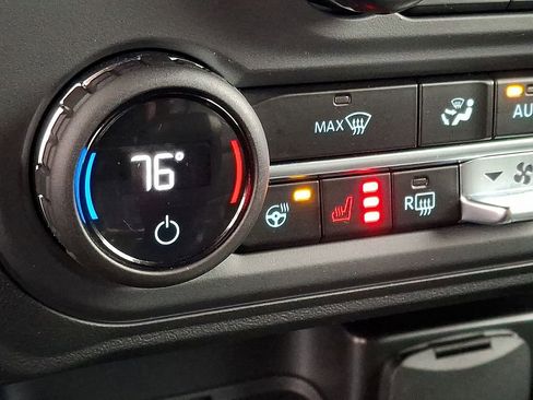 Used 2025 Ford Bronco Outer Banks image 24