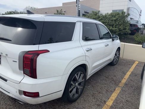 Used 2022 Hyundai Palisade Limited AWD/4WD image 3