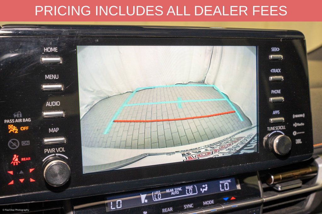 Used 2022 Toyota Sienna XSE w/ XSE Plus Package AWD/4WD image 15