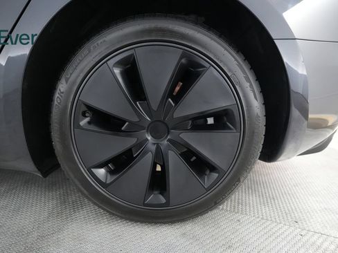 Used 2024 Tesla Model 3 Standard Range RWD image 19