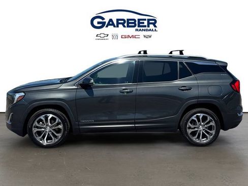 Certified 2020 GMC Terrain SLT w/ Preferred Package AWD/4WD image 2