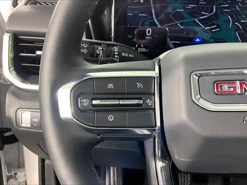 Used 2026 GMC Terrain Elevation w/ Elevation Premium Package FWD image 23