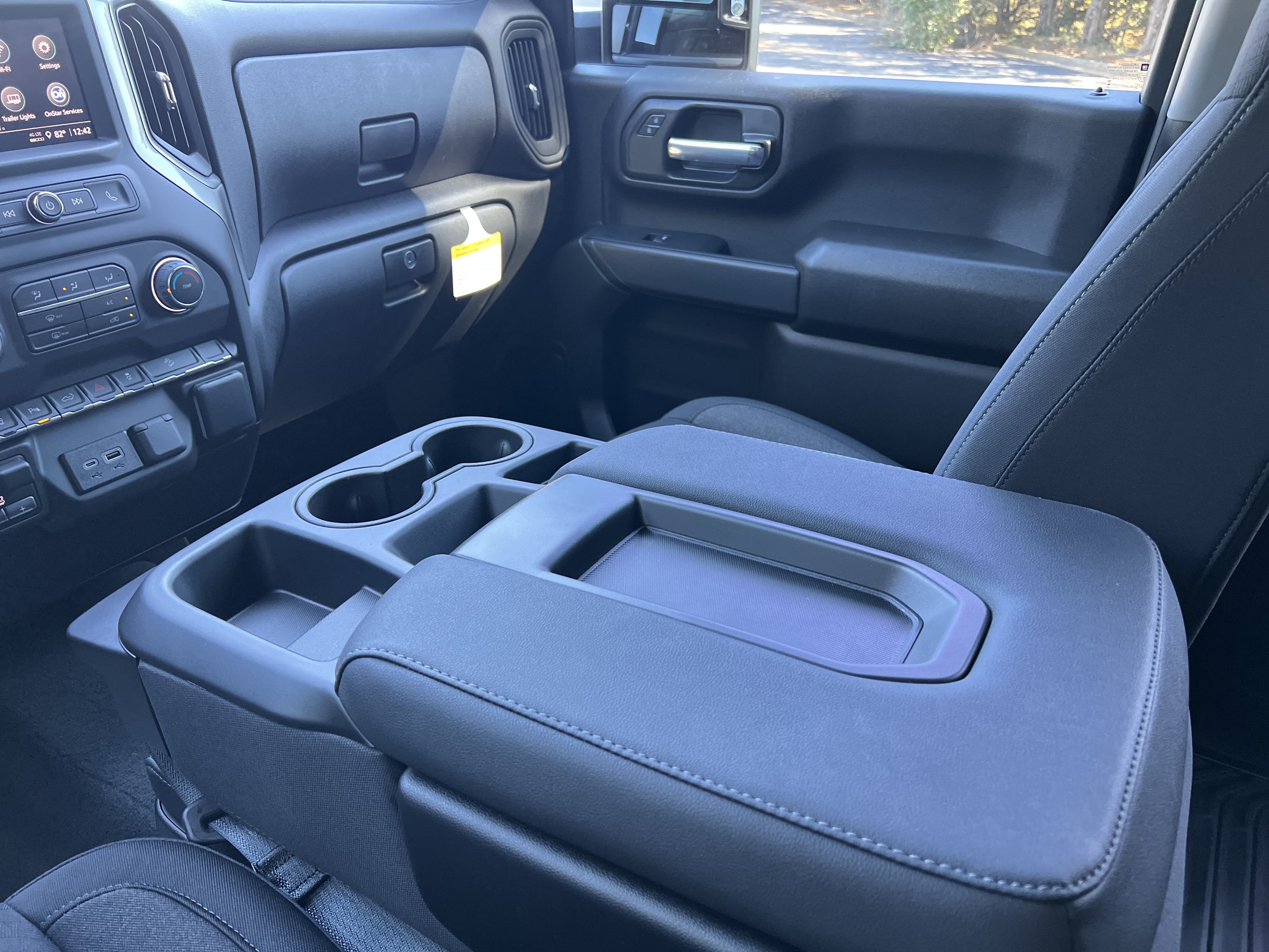 New 2026 Chevrolet Silverado 2500 Custom w/ Custom Value Package AWD/4WD image 29