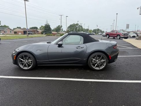 Used 2016 MAZDA MX-5 Miata Grand Touring RWD image 4