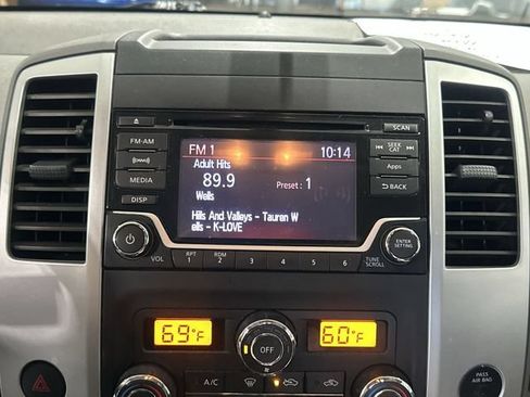 Used 2016 Nissan Frontier SV w/ SV Value Truck Package AWD/4WD image 16
